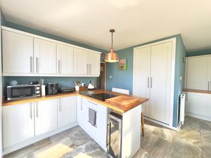 Photo 15- click for photo gallery